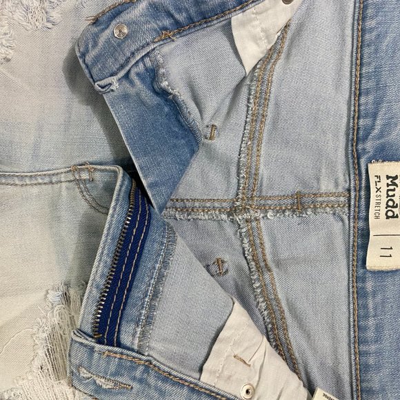 Distressed Lace Pocket Jean Shorts - Picture 2 of 3